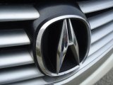 2005 Acura RL 3.5 AWD Sedan Marks and Logos