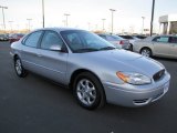 2006 Silver Frost Metallic Ford Taurus SEL #58501730