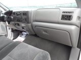 2002 Ford F250 Super Duty XLT Regular Cab Dashboard