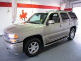 2001 GMC Yukon Denali AWD