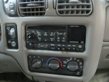 2001 GMC Jimmy SLE 4x4 Audio System