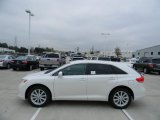 Blizzard White Pearl Toyota Venza in 2012