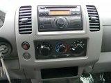 2010 Nissan Frontier XE King Cab Controls