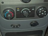 2010 Chevrolet HHR LT Controls