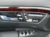 2011 Mercedes-Benz S 400 Hybrid Sedan Controls