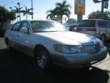 1999 Performance White Lincoln Town Car Signature #58970033
