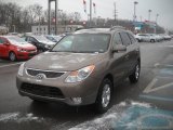 2011 Hyundai Veracruz GLS Front 3/4 View