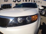 2011 Snow White Pearl Kia Sorento LX V6 AWD #59054042