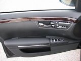 2012 Mercedes-Benz S 550 4Matic Sedan Door Panel