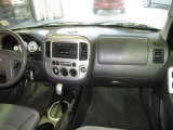 2006 Ford Escape XLT V6 Dashboard