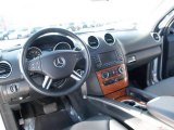 2008 Mercedes-Benz ML 320 CDI 4Matic Dashboard