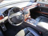 2004 Volkswagen Phaeton V8 4Motion Sedan Dashboard