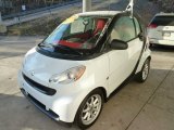 2009 Smart fortwo Crystal White