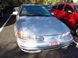 Silver Mist Metallic Oldsmobile Alero in 1999