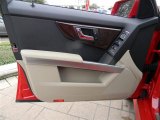 2011 Mercedes-Benz GLK 350 Door Panel