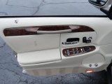 2002 Lincoln Town Car Signature Door Panel