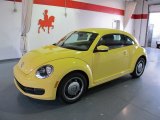 2012 Saturn Yellow Volkswagen Beetle 2.5L #59583294