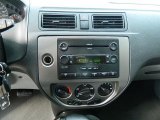 2006 Ford Focus ZXW SES Wagon Controls