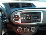 2012 Toyota Yaris SE 5 Door Controls