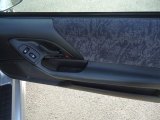 2002 Chevrolet Camaro Coupe Door Panel