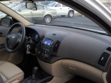 2010 Hyundai Elantra Touring GLS Dashboard