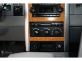 2007 Chrysler Aspen Limited 4WD Controls