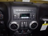 2012 Jeep Wrangler Sahara 4x4 Controls