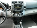 2009 Toyota RAV4 Limited Controls