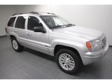 2004 Jeep Grand Cherokee Limited Front 3/4 View