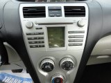 2007 Toyota Yaris Sedan Controls