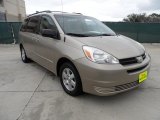 2004 Desert Sand Mica Toyota Sienna LE #60181601