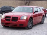 2005 Inferno Red Crystal Pearl Dodge Magnum SE #6020900