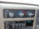 2000 Chevrolet Astro LS Passenger Van Controls