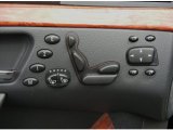 2001 Mercedes-Benz S 500 Sedan Controls