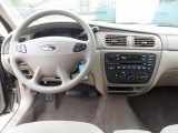 2003 Ford Taurus SE Wagon Dashboard