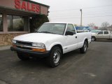 Summit White Chevrolet S10 in 1999