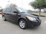 2010 Volkswagen Routan SEL Front 3/4 View