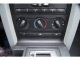 2009 Ford Mustang V6 Coupe Controls