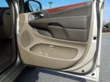 2012 Chrysler Town & Country Touring - L Door Panel