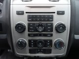 2009 Ford Escape XLT 4WD Controls