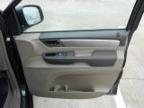 2012 Volkswagen Routan SEL Door Panel