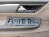 2012 Volkswagen Routan SEL Controls