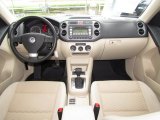 2009 Volkswagen Tiguan SE Dashboard