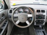 2008 Dodge Magnum SXT Dashboard