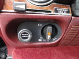 1987 Mercedes-Benz SL Class 560 SL Roadster Controls