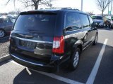 2011 Brilliant Black Crystal Pearl Chrysler Town & Country Touring #61113549