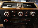 2009 BMW 5 Series 535xi Sports Wagon Controls