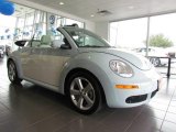 2010 Volkswagen New Beetle Aquarius Blue/Campanella White