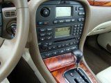 2006 Jaguar S-Type 3.0 Controls