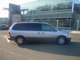 2000 Bright Silver Metallic Dodge Grand Caravan SE #61241718